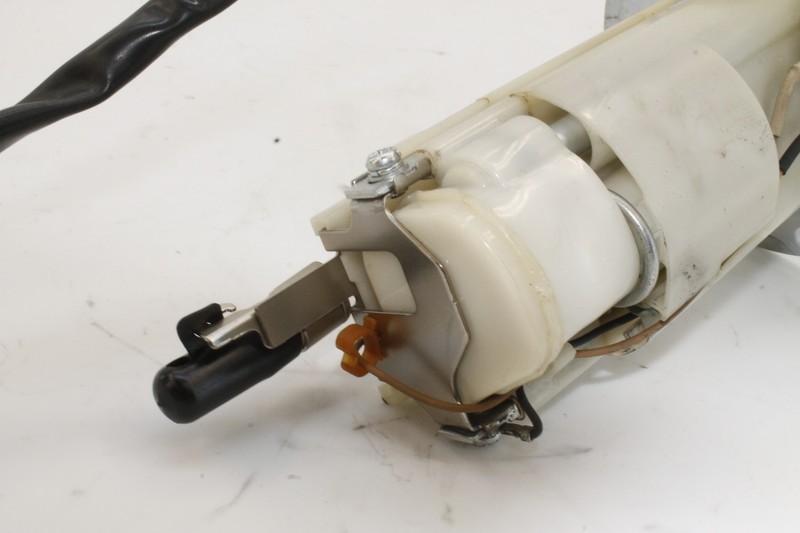 09-12 NINJA ZX6R FUEL PUMP GAS PETROL SENDER UNIT 49040-0023