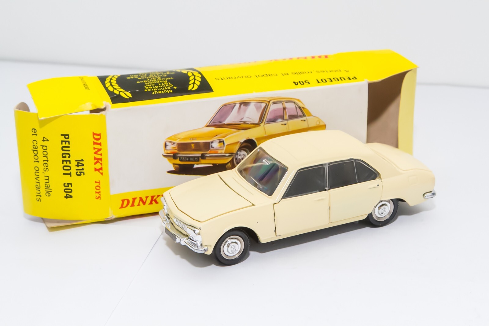 Dinky Peugeot 504 ミニカー French Dinky Toys 1423 Peugeot 504 Virtually Mint/Boxed