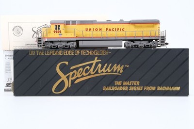 Spectrum H0 85003 US Diesellok DASH 8 40C #9202 UP Gleichstrom Digital RailCom