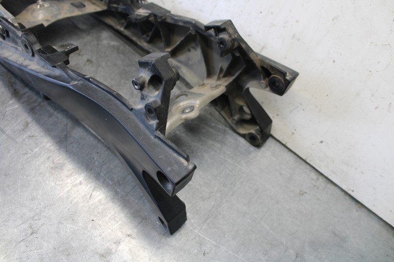 06-07 SUZUKI GSXR 600 REAR SUBFRAME BACK SUB FRAME BB694 | eBay