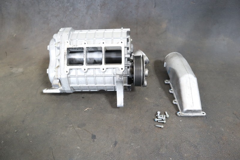 ロッキー 47580-37032 BRAKE WHEEL CYLINDER