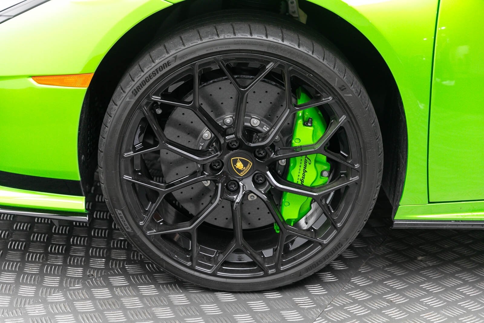 2024 Huracan, Verde Mantis Metallic With 319 Miles