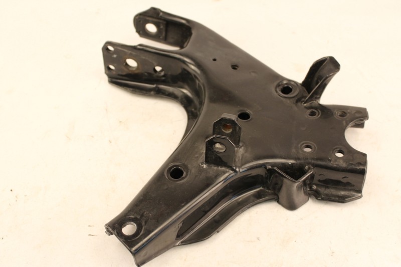 1994 nissan d21 hardbody pickup truck OEM FRONT LOWER RIGHT CONTROL A