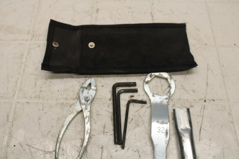 13-17 KAWASAKI NINJA ZX6R ZX636E STOCK TOOLS OEM TOOL BAG