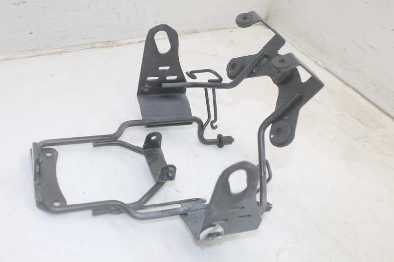 2016-2021 Suzuki SV650 Front Upper Fairing Gauge Stay