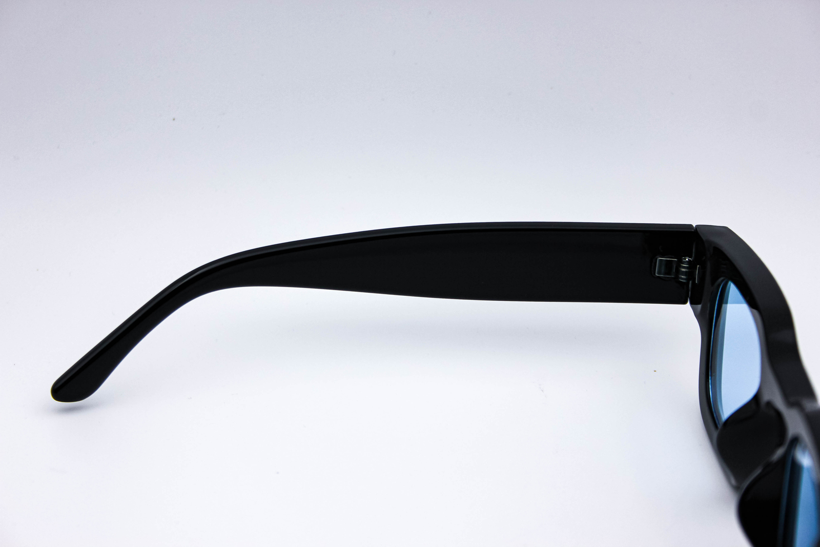 Eyekonik Eyewear Sembo Ocean Black/Blue Sunglasses | eBay