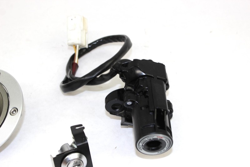 11-15 Kawasaki ZX10R ZX10 Ninja Ignition Lock Gas Cap Seat Set | eBay