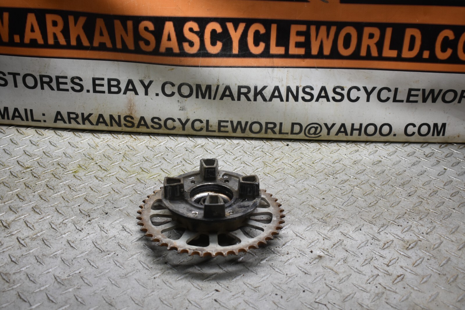 その他 12/1 12 Kawasaki ZX 636 6 ZX6 ZX636 Ninja rear back drive hub and