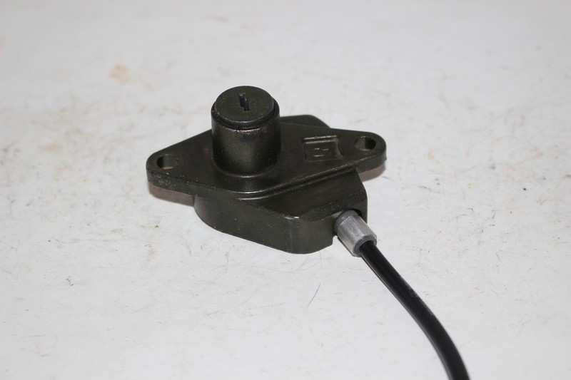 CHII⭐︎ KAWASAKI NINJA ZX600 ZX750 SEAT LOCK LATCH NO KEY (TIG257