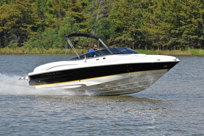 REGAL 2600 FASTRAC.... LOADED... LOW HOURS