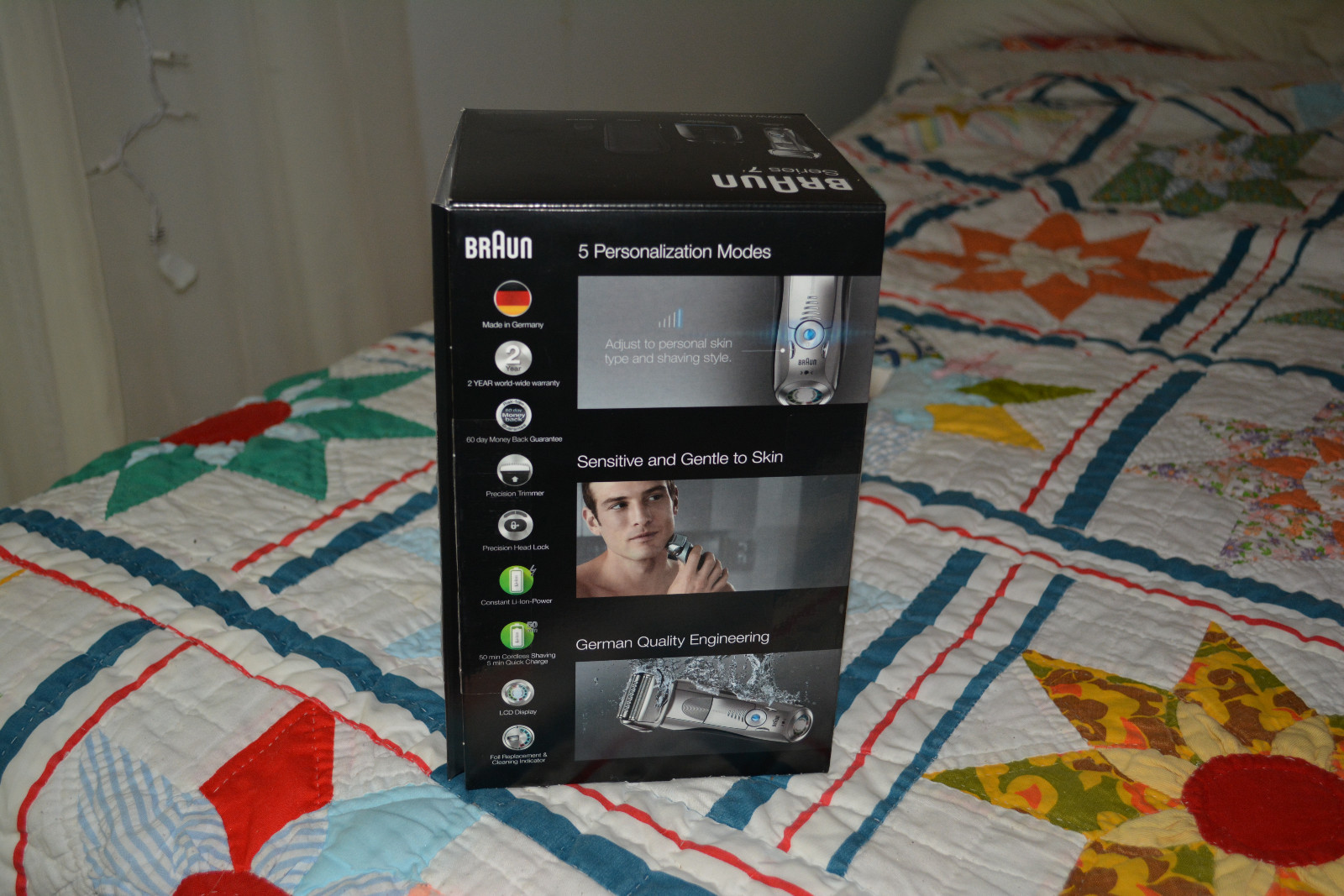 BRAUN SERIES 7 SMART SHAVER MODEL 790CC-7 WITH CLEAN & CHARGE SYSTEM - NEW !