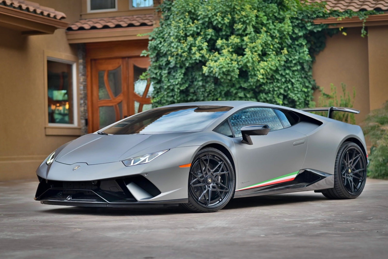 2018 Lamborghini Huracan LP 640-4 Performante