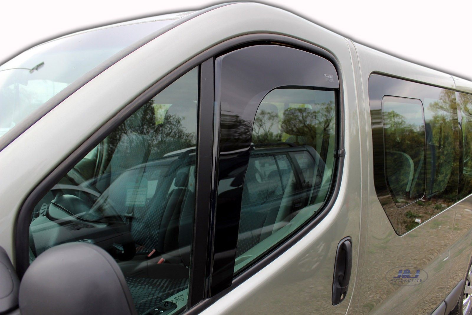 DOP25348 VAUXHALL VIVARO 2 door 20012012 wind deflectors 2pc set