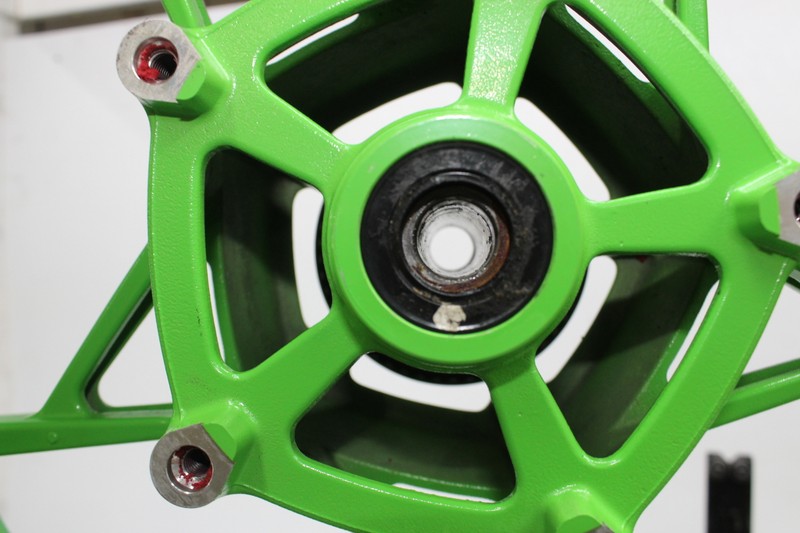 Rin出品 03 04 2003 KAWASAKI NINJA ZX6R 636 FRONT WHEEL SB K07