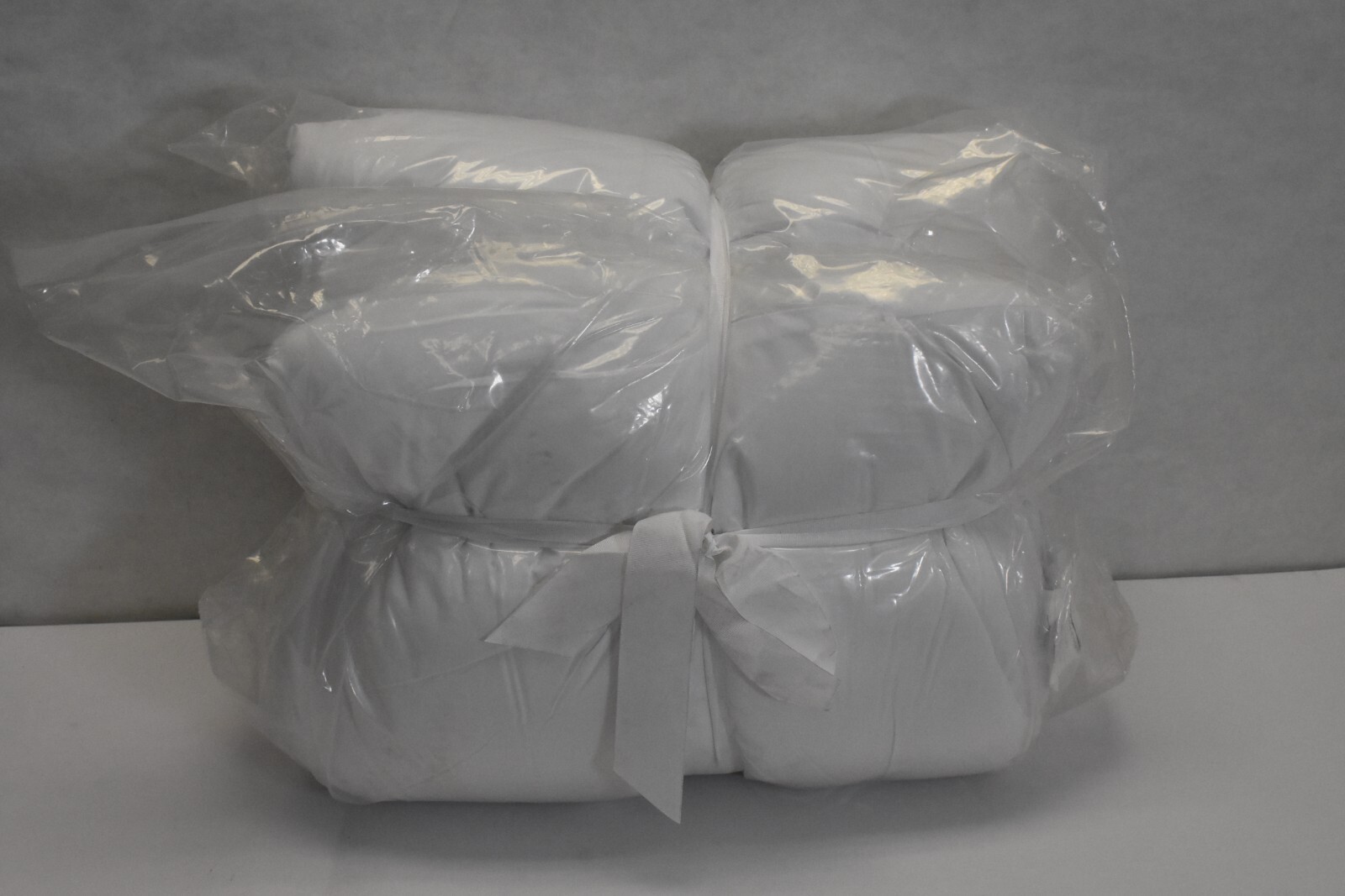 VCNY Home 4 Piece Queen Comforter Set White