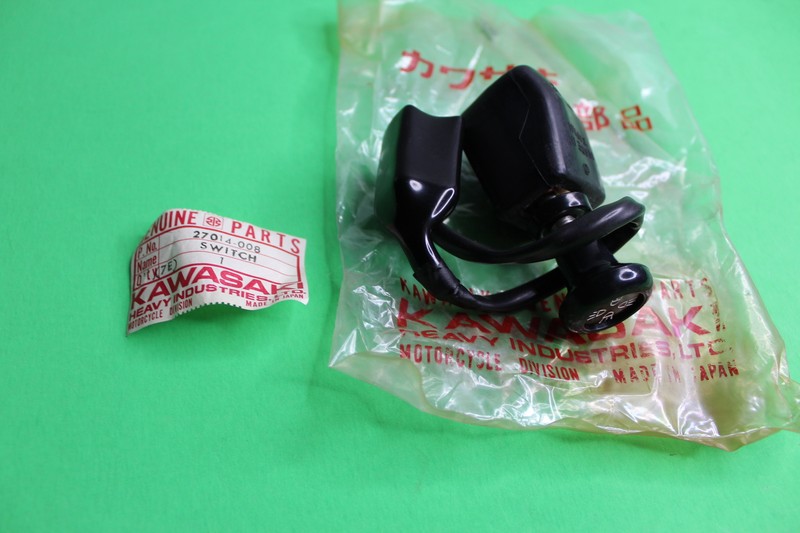 KZ900 ハザードスイッチ NOS Genuine KAWASAKI 1976-1977 KZ900 A4 A5 HAZARD SWITCH OEM Part