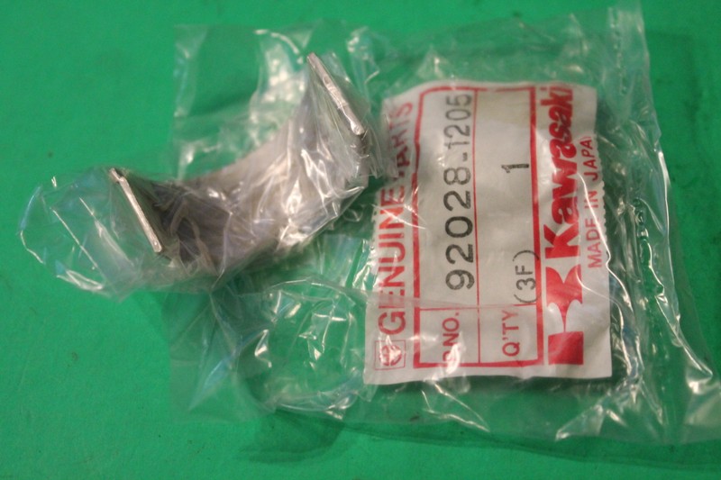 NOS Kawasaki Connecting Rod Bushing 84 KZ700 91-92 ZR750 83-85