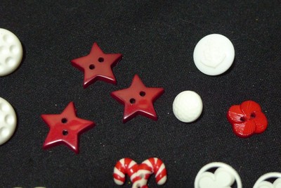 Mixed Lot 21 Red/White Buttons Star Candy Canes Hearts Shamrock Craft Scrapbook