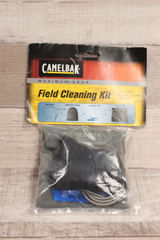 Camelbak Field Cleaning Kit for Omega HydroLink Reservoir - New