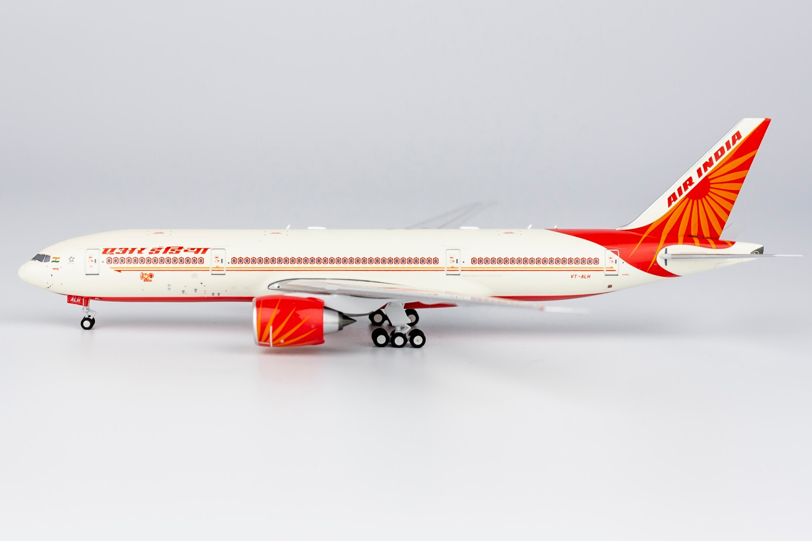 エアインディア 777-200LR VT-AEF 1/400 air india boeing 777-200lr new-livery vt-aeg – West Coast