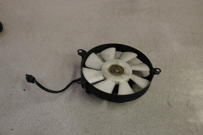 1999 Kawasaki Ninja ZX6 ZX600 E ENGINE RADIATOR COOLING FAN ZX 600