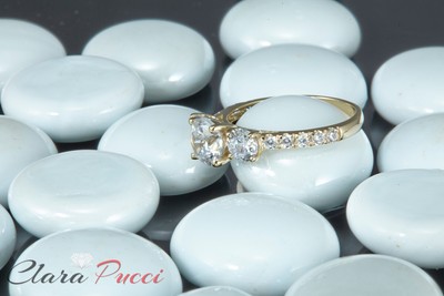 Pre-owned Pucci 2 Ct Round Cut 3 Stone Moissanite Classic Bridal Statement Ring 14k Yellow Gold In White/colorless