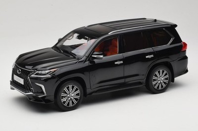 Lexus LX570 J200 1:18 Black LCD | LCD18010-BL