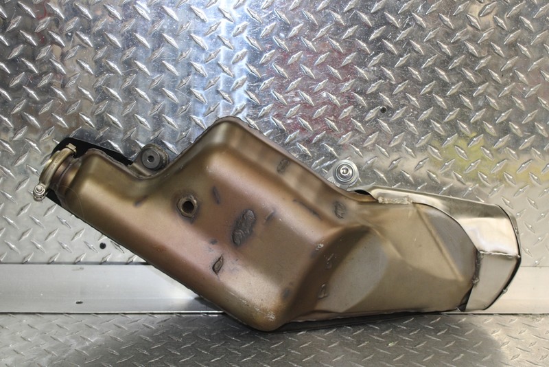 2014 TRIUMPH STREET TRIPLE R EXHAUST PIPE MUFFLER T2202040 ...