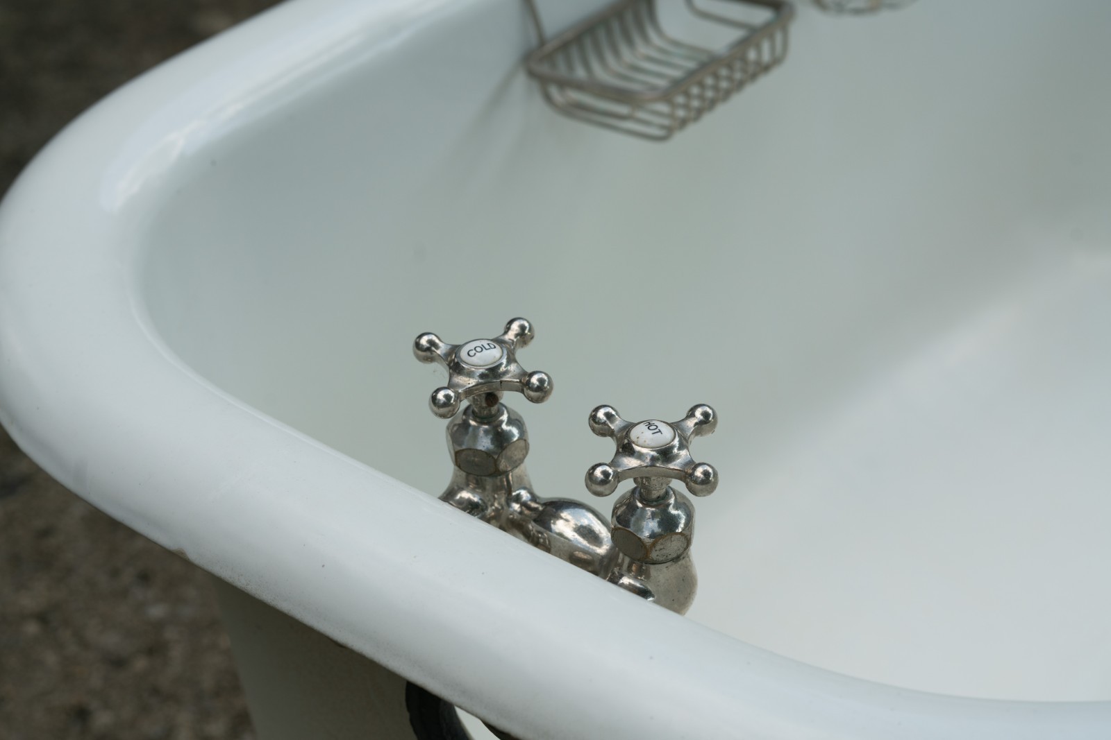 Rare Vintage Antique 1925 Crane Clawfoot Bathtub w/ all orginal hardware