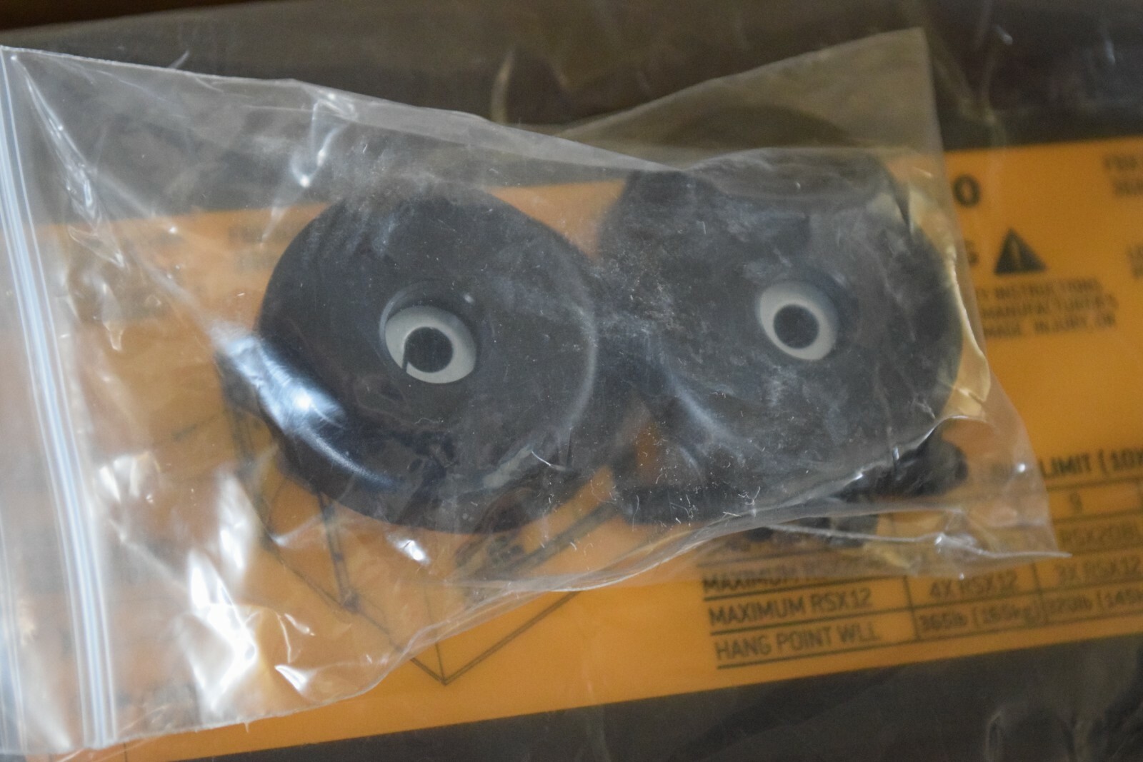 EAW FBX100 FLY BAR FOR RADIUS SERIES RSK208L / RSK12 - 3-WAY SELF-POWERED - NEW