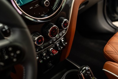 image 2 of interior
