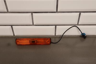 レトロ　バンパー 03-09 Hummer H2 Right Passenger Front Amber LED Side Marker