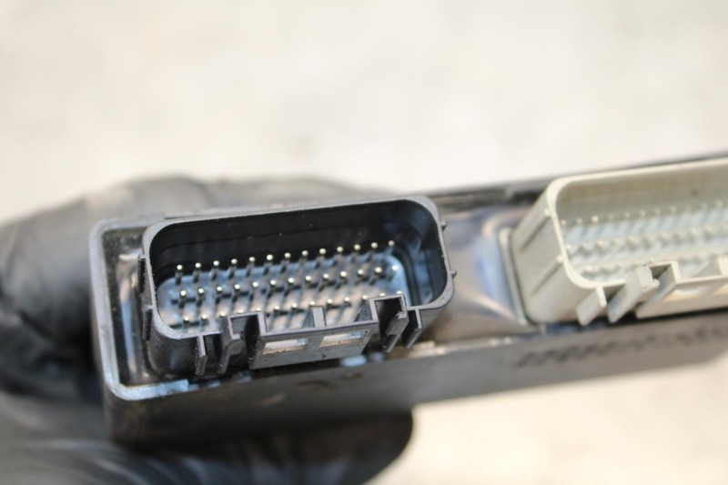 amページ 2011 Kawasaki Ninja ZX10R ZX1000K ABS ECU Computer
