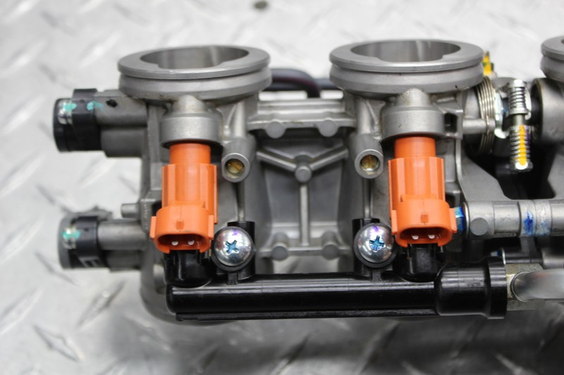 2020 KAWASAKI ZX636G MAIN FUEL INJECTORS / THROTTLE BODIES 2020 KAWASAKI ZX636G MAIN FUEL INJECTORS / THROTTLE BODIES