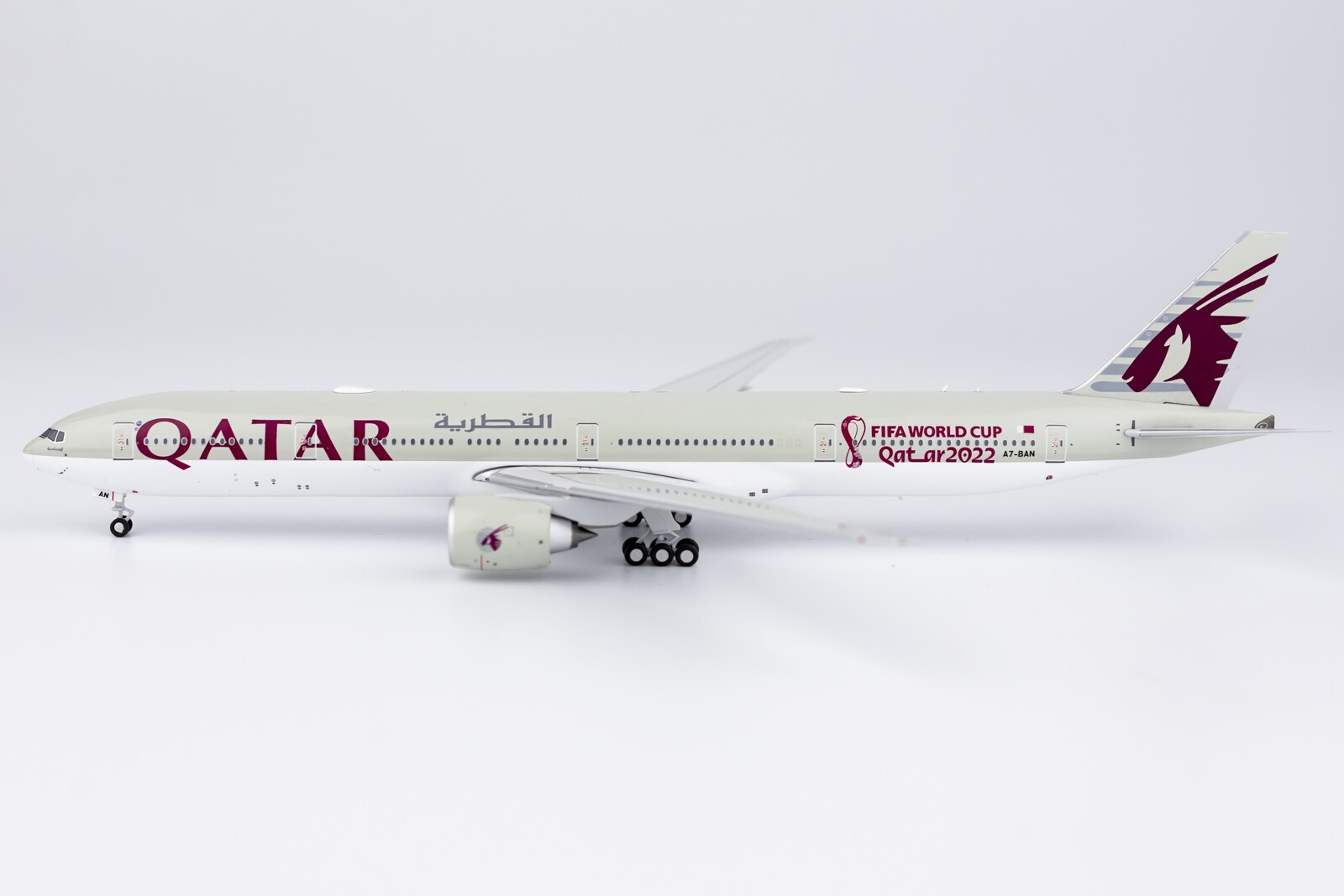 Qatar Airways Boeing 777 1/400スケールモデル 1:400 NG Model QATAR BOEING 777-300ER Passenger Airplane