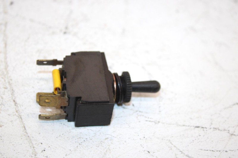 97 Arctic Cat Jag 440 Deluxe Oem Toggle Switch 0609-187 Q1938 | eBay