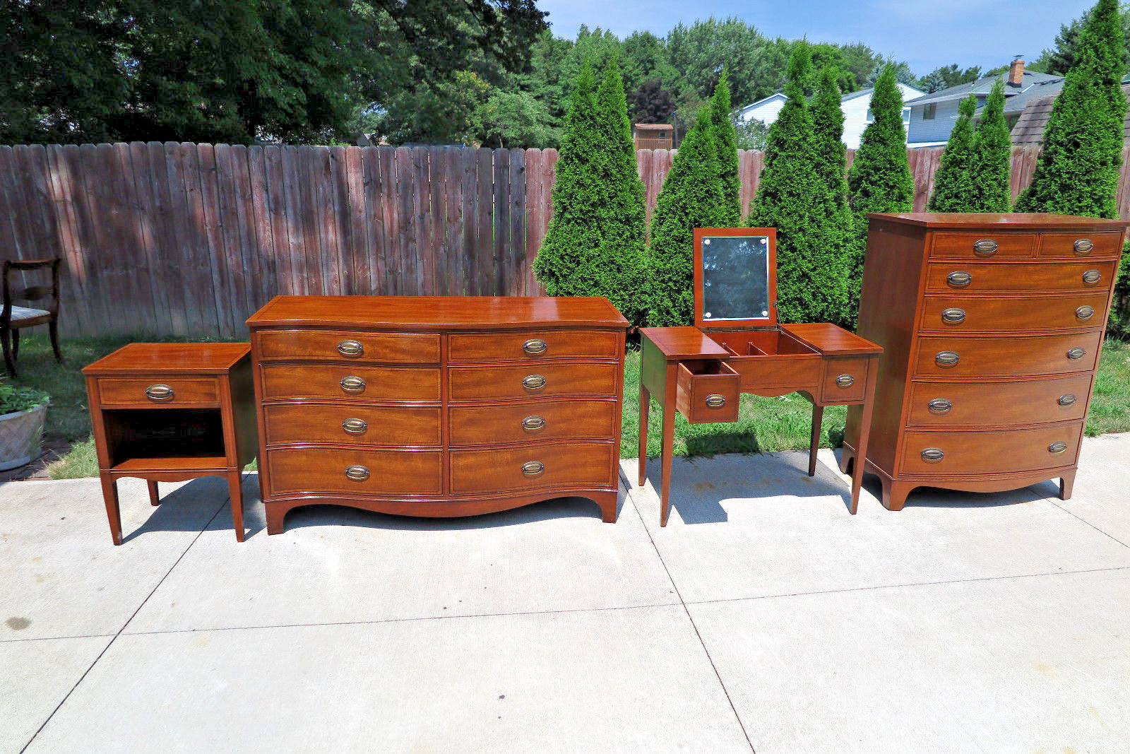 Henredon Heritage Bedroom Set Excellent Shape Hard to Find