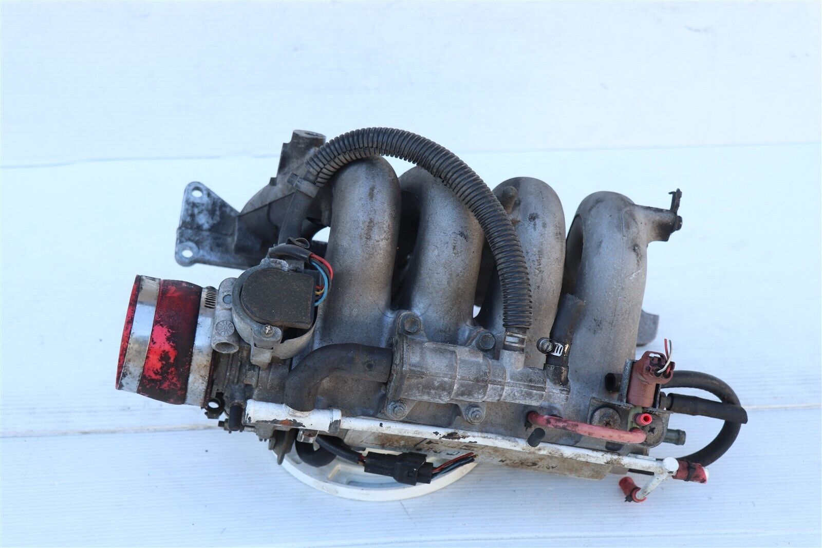 89-94 Suzuki Swift Gti G13B DOHC Engine Air Intake Manifold 89-94 Suzuki Swift Gti G13B DOHC Engine Air Intake Manifold