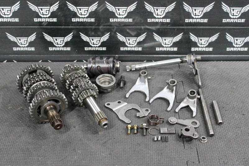 1999 YAMAHA YZ125 OEM ENGINE TRANSMISSION TRANNY ASSEMBLY GEARS SHIFT