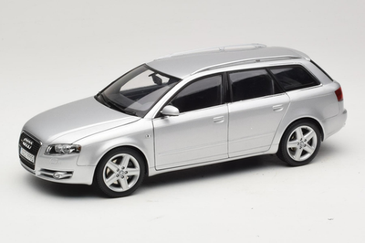 Audi A4 B7 3.2 Quattro Avant Silver 1:18 Minichamps | 5010404215