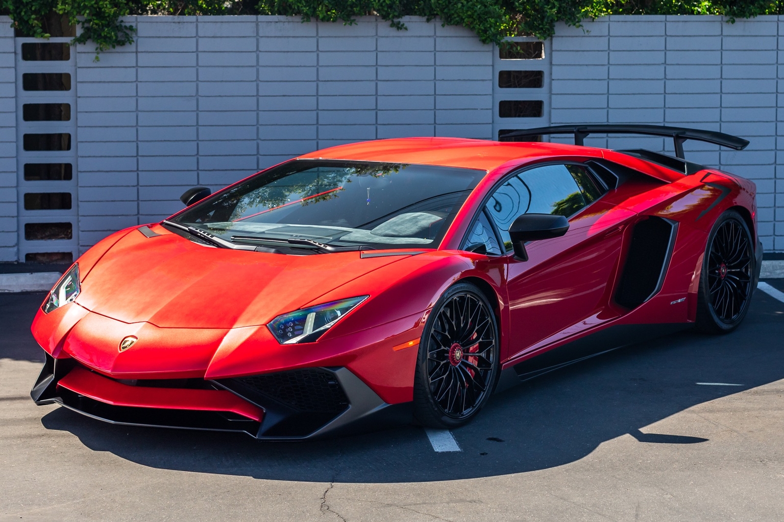 2016 Lamborghini Aventador LP 750-4 SV