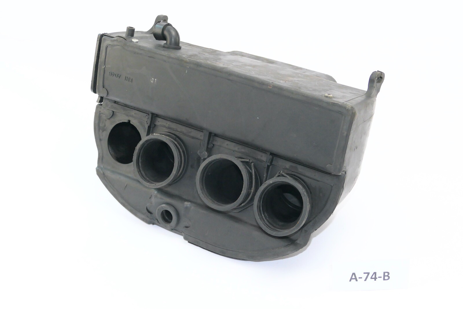 Kawasaki GPZ 900 R ZX900A Bj 1988 - air filter box damaged A74B | eBay