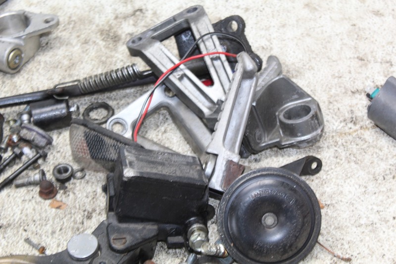 95-97 KAWASAKI NINJA ZX6R PARTS AND HARDWARE LOT | eBay