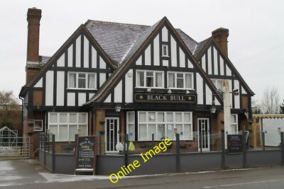 Photo 12x8 Black Bull Pub, Fleet Street, Holbeach A three course sunday lu c2013