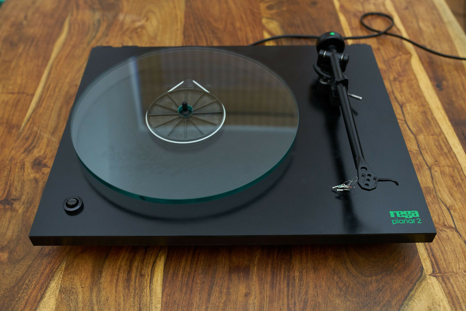 Rega Planar 2 Plattenspieler