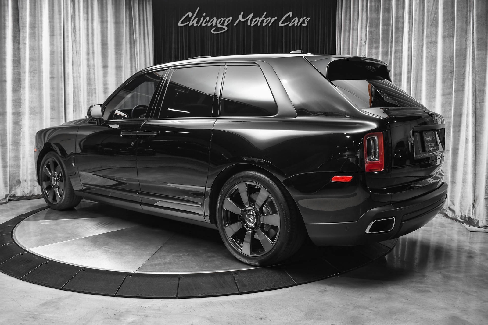 2019 Rollsroyce Cullinan Suv Launch Pkg Bespoke Audio Rear Theater