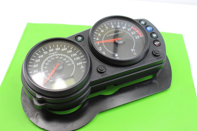 カワサキ650RS メーターAssy 2007 Kawasaki Ninja 650r Speedo Tach Gauges Display Cluster