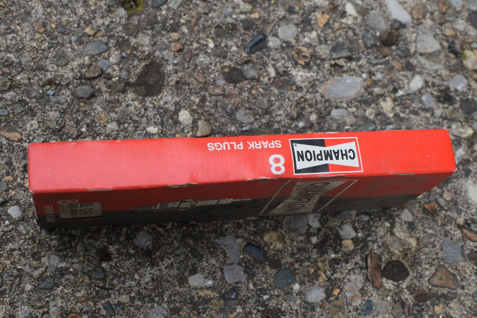 Vintage Champion Spark Plugs RBL-12-6 8 Plugs New In Original Box NOS