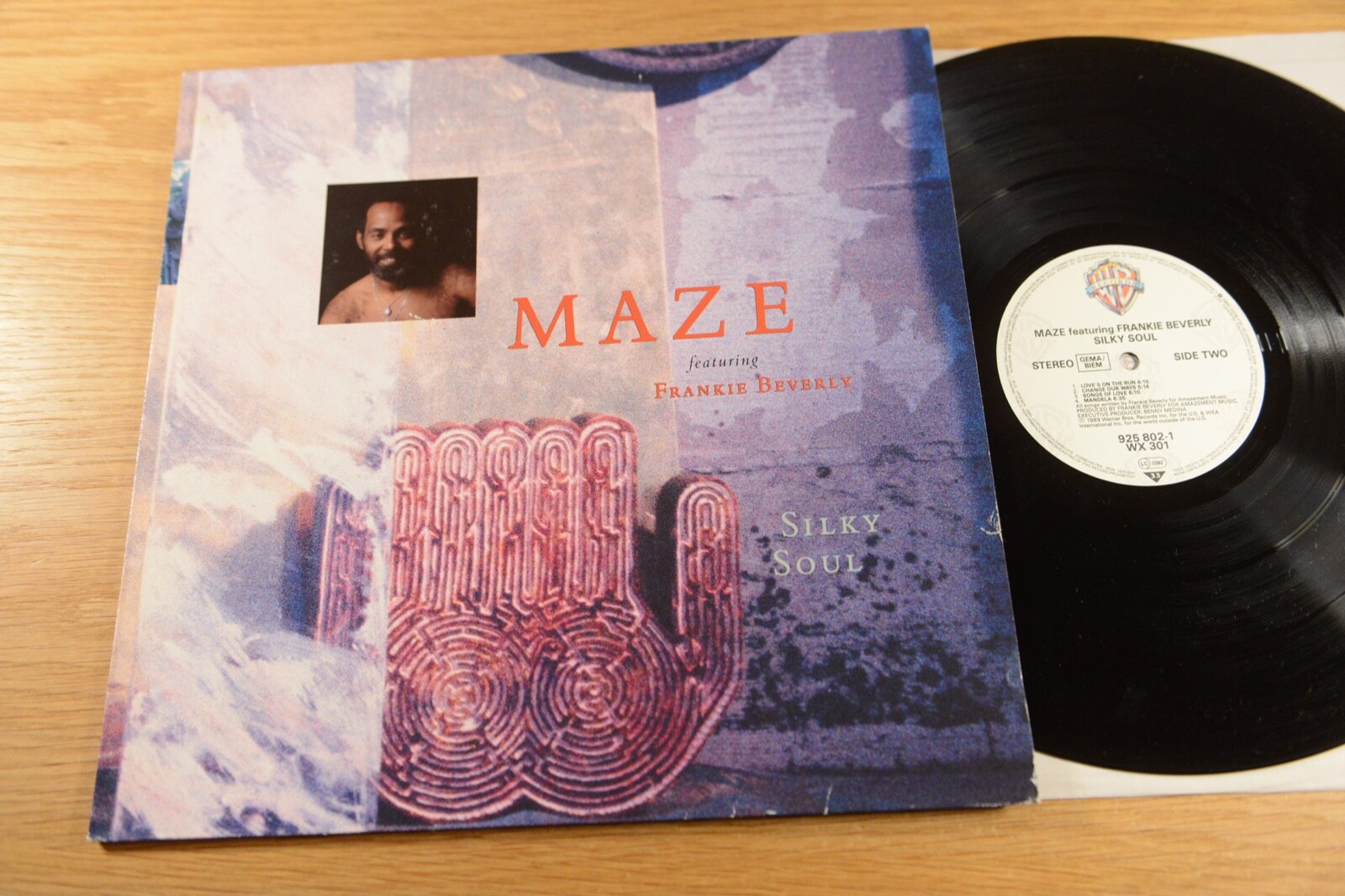 Maze Featuring Frankie Beverly ‎ Silky Soul LP WB 925 802-1