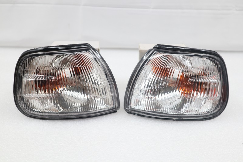 NEW Clear Corner Lights Lamps FIT 1991 1992 93~2000 Nissan Tsuru